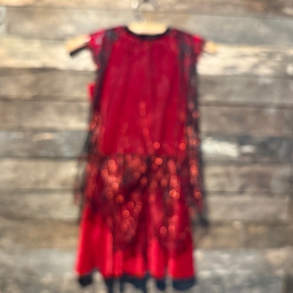 💰BOGO FREE Girls’ Red Velvety Costume Dress w/ Cape - Picture 3 of 5